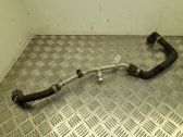 Tuyau de liquide de refroidissement moteur