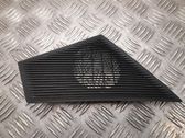 Cache enceinte centrale