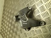 Engine mounting bracket
