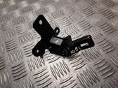 Engine mounting bracket