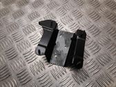 Engine mounting bracket