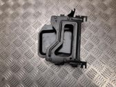 Autres pièces compartiment moteur
