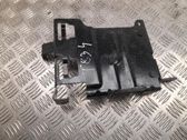 Engine mounting bracket