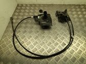 Engine mounting bracket