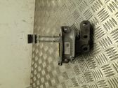 Engine mount bracket
