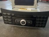 Radio/CD/DVD/GPS-pääyksikkö
