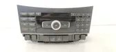 Radio / CD-Player / DVD-Player / Navigation