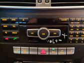 Radio / CD-Player / DVD-Player / Navigation