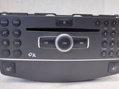 Radio/CD/DVD/GPS-pääyksikkö