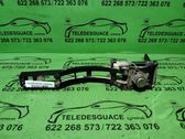 Cerradura de puerta delantera