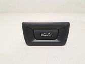 Tailgate/boot open switch button
