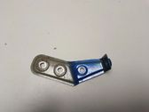 Fender mounting bracket