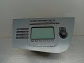 Radio/CD/DVD/GPS head unit
