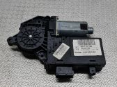Motor del regulador de la ventanilla de la puerta delantera