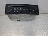 Radio / CD-Player / DVD-Player / Navigation