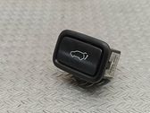 Bouton interrupteur ouverture du coffre