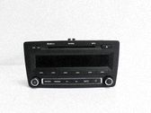 Panel / Radioodtwarzacz CD/DVD/GPS