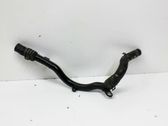 Tuyau de liquide de refroidissement moteur
