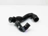 Tuyau de liquide de refroidissement moteur