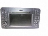 Radio / CD-Player / DVD-Player / Navigation