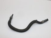 Tuyau de liquide de refroidissement moteur