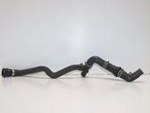 Tuyau de liquide de refroidissement moteur