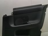 Moldura del tarjetero de la puerta trasera