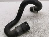 Tuyau de liquide de refroidissement moteur