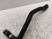 Tuyau de liquide de refroidissement moteur