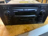 Radio/CD/DVD/GPS-pääyksikkö