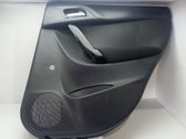 Moldura del tarjetero de la puerta trasera