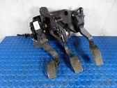 Accelerator throttle pedal