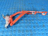 Engine bonnet/hood hinges