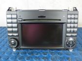 Radio / CD-Player / DVD-Player / Navigation