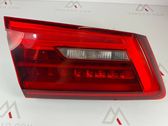 Tailgate rear/tail lights