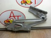 Tailgate/trunk/boot hinge