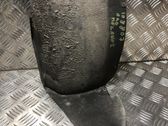 Rear arch fender liner splash guards