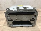 Radio / CD-Player / DVD-Player / Navigation