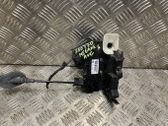 Cerradura de puerta delantera
