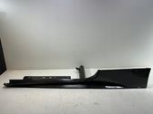 Front sill (body part)