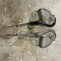 Engine bonnet/hood hinges