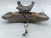 Engine mount bracket