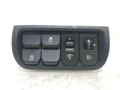 Radio / CD-Player / DVD-Player / Navigation