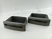 Conjunto de molduras de la puertas y los asientos