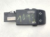 Radio/CD/DVD/GPS head unit