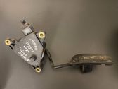 Accelerator throttle pedal
