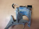 Radiator mount bracket