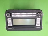 Radio / CD-Player / DVD-Player / Navigation