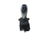 Gear selector/shifter in gearbox