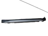 Side skirt front trim